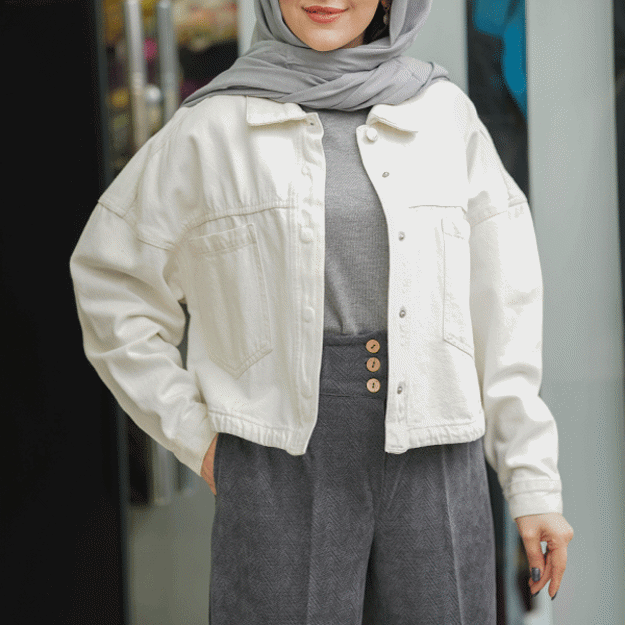 تصویر  کت جین کوتاه سفید
