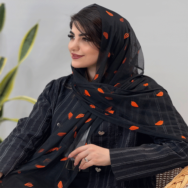 تصویر  شال توری طرح برگ