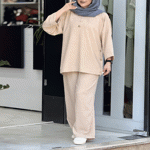 تصویر  مانتو و شلوار شانتون بغل دکمه