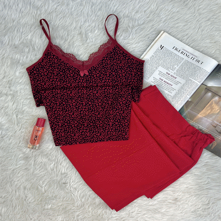 تصویر  تاپ دانتل دار طرحدار