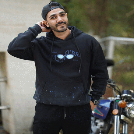 تصویر  هودی مردانه عینک